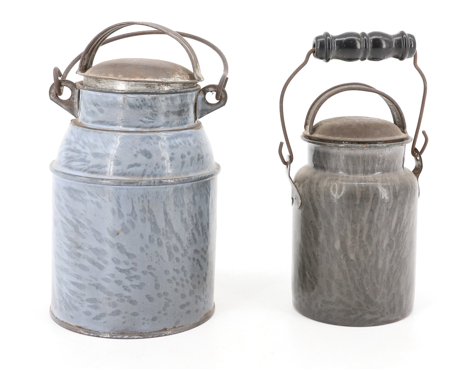 (2) AGATE CREAM CANS: GREY AGATE WITH TIN LIDS AND WIRE BAIL HANDLES, 5 3/4" AND 7 1/4" H PLEASE READ CAREFULLY - ITEMS MUST BE PAID FOR THROUGH LIVE AUCTIONEERS OR WITH CASH OR CHECK IN PERSON - Terms for Purchasing and S