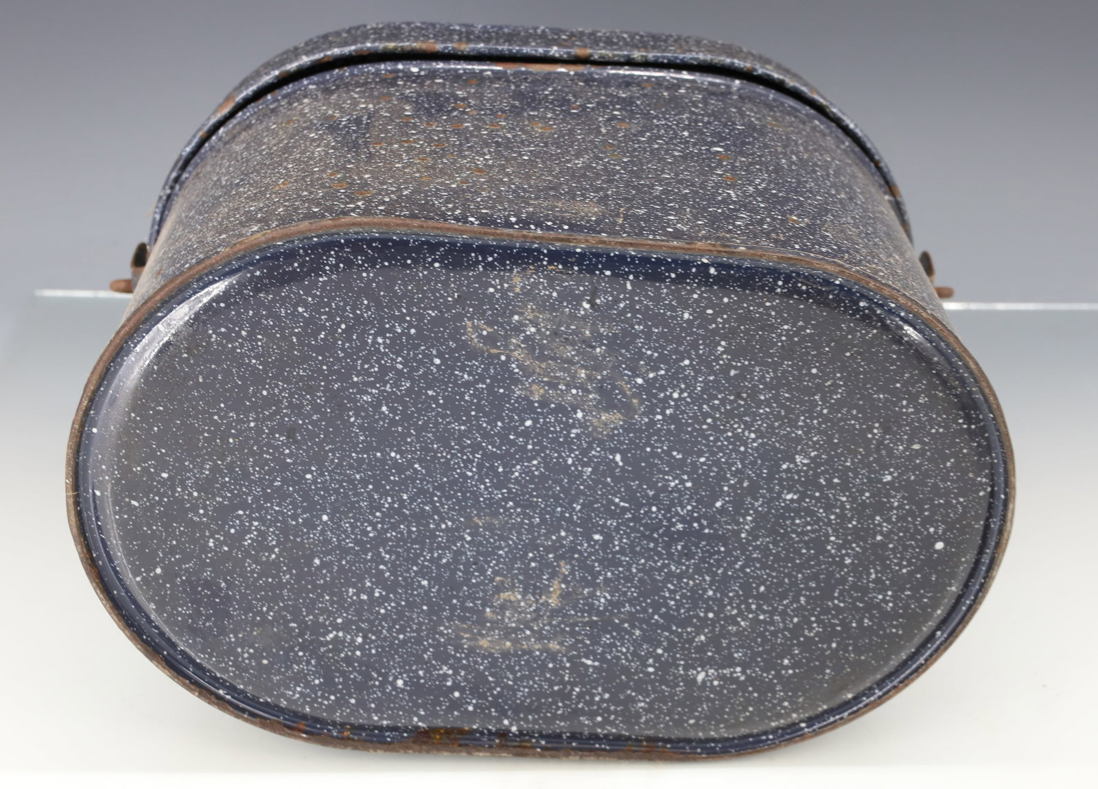 (2) AGATE WARE LUNCH PAILS - 4