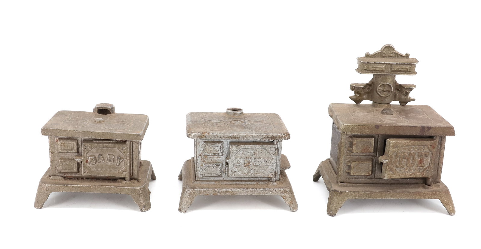 (3) MINIATURE STOVES (1 of 4)