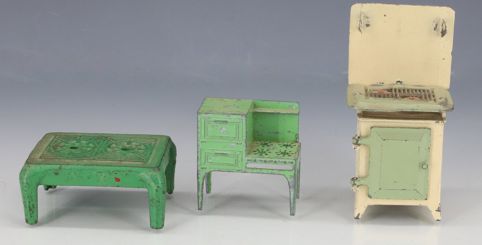 (3) MINIATURE STOVES (1 of 5)