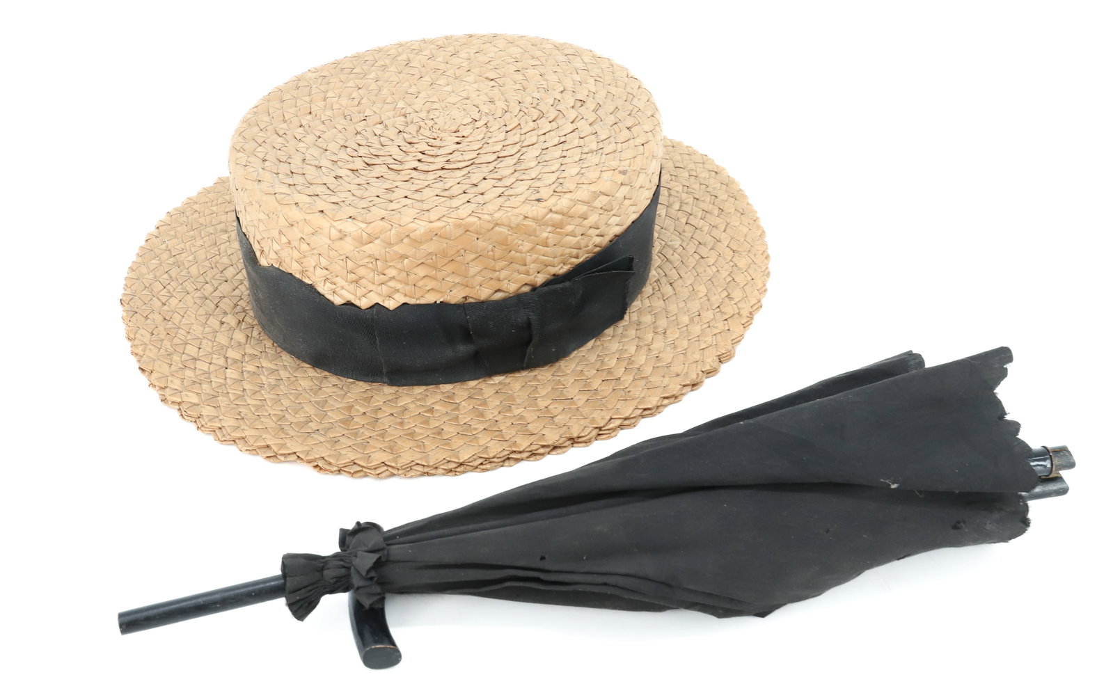 STRAW BOATER HAT AND PARASOL: WOVEN STRAW HAT WITH BLACK BANDING SIZE 7, THE NATIONAL - WITH BLACK FOLD UP PARASOL (26" L) PLEASE READ CAREFULLY - ITEMS MUST BE PAID FOR THROUGH LIVE AUCTIONEERS OR WITH CASH OR CHECK IN PERSON - T