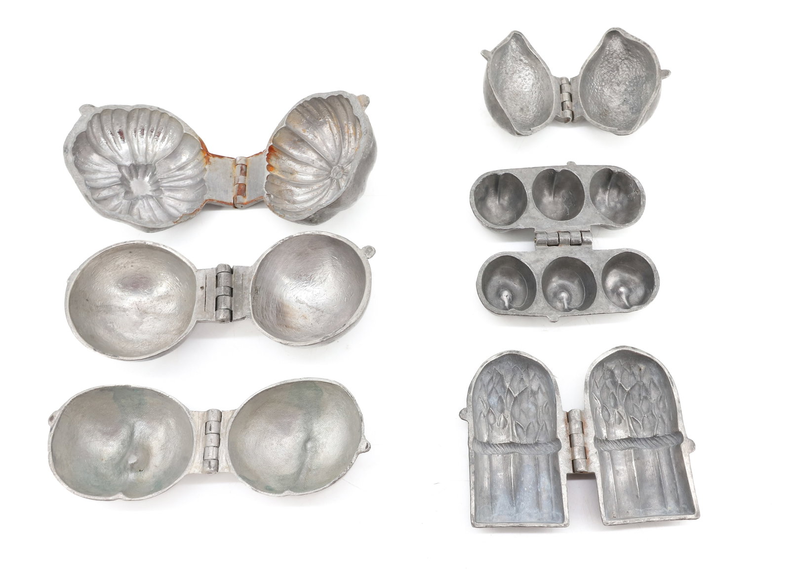LOT OF (6) ICE CREAM MOLDS: FRUIT AND VEGETABLES INCLUDING; LEMON MARKED "CC", ASPARAGUS #137 S & CO 3 3/4", PEACH #610, ORANGE, PUMPKIN #1157 E&CO, AND (3) SMALL CHERRIES PLEASE READ CAREFULLY - ITEMS MUST BE PAID FOR THROUGH L