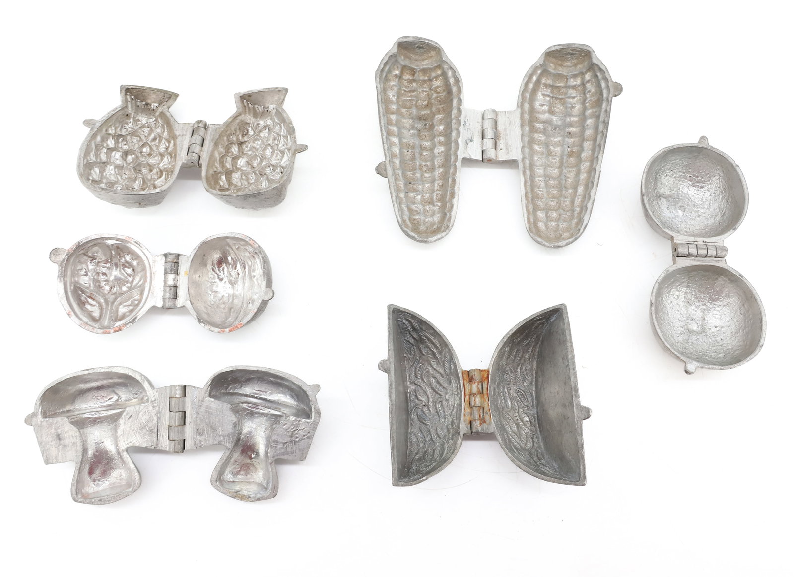LOT OF (6) ICE CREAM MOLDS (1 of 2)
