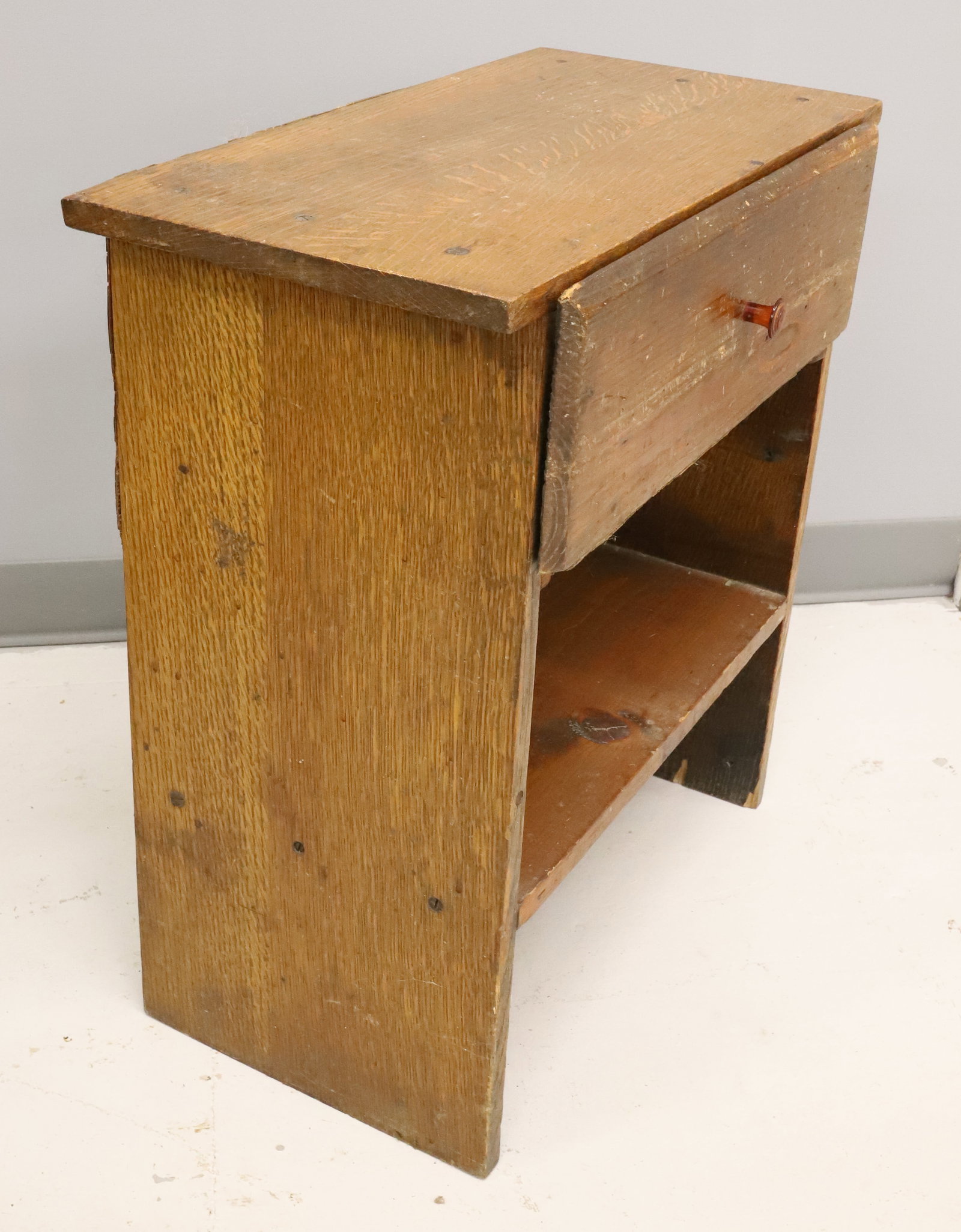 OAK ONE DRAWER STAND - 4