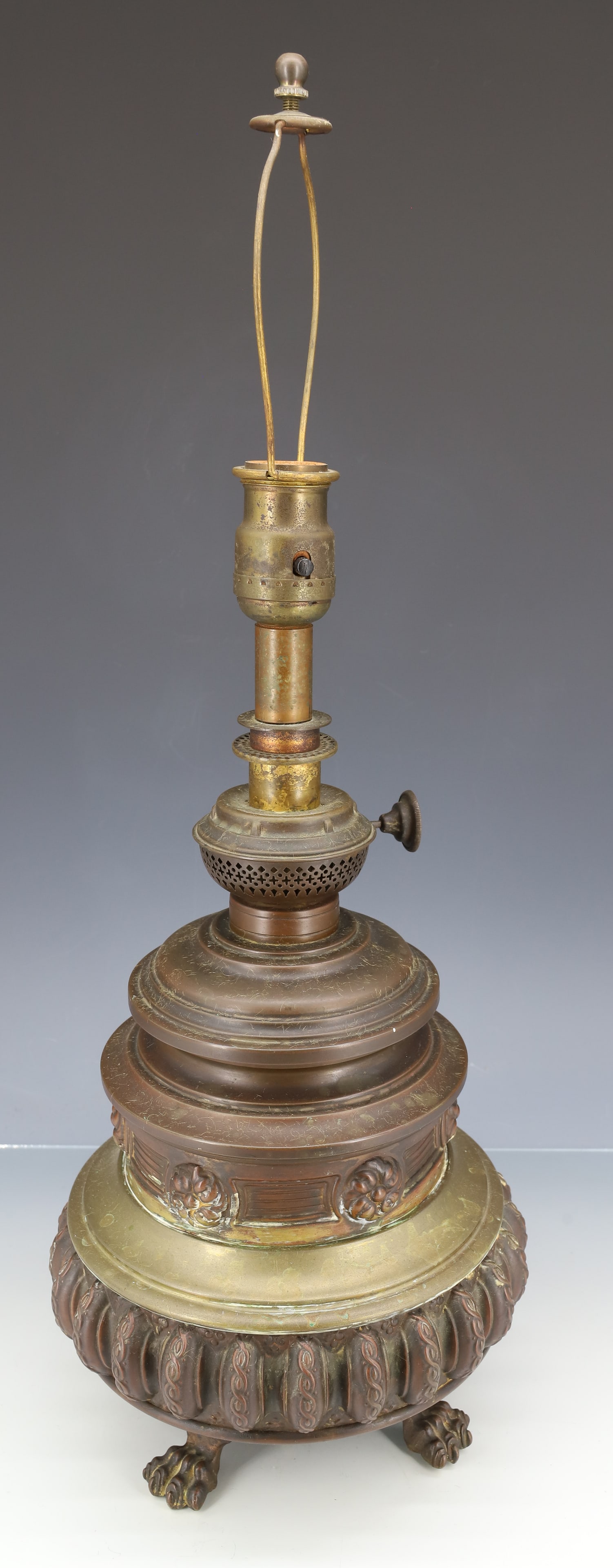 BRASS TABLE LAMP - 3