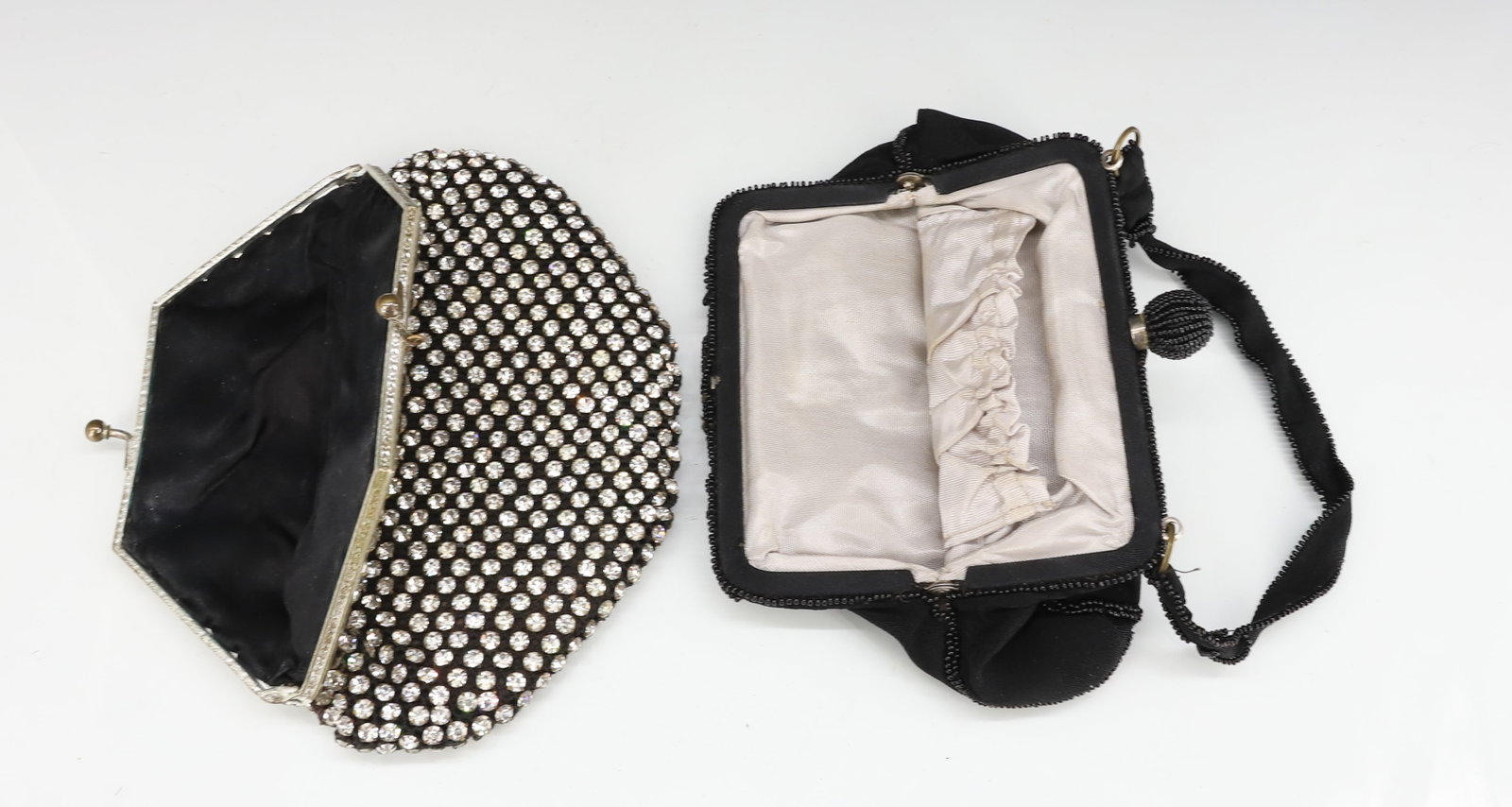 (2) VINTAGE PURSES - 3