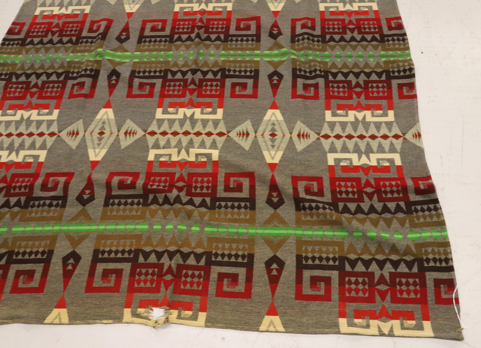 NATIVE AMERICAN BLANKET - 4