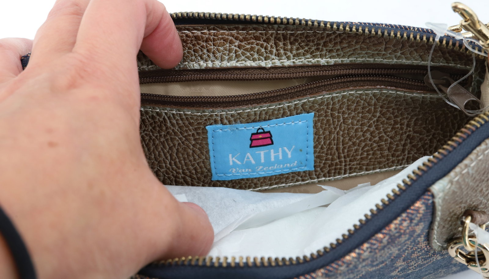(2) DESIGNE PURSES NEW - 3