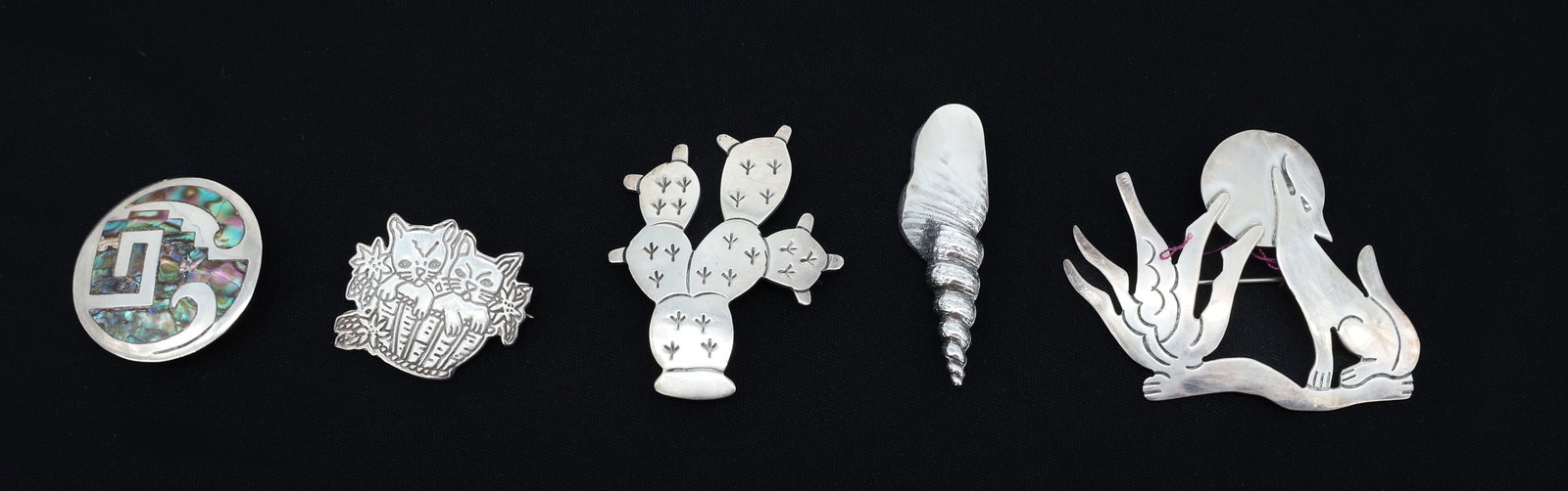 LOT OF VINTAGE STERLING SILVER JEWELRY: (3) SOUTHWESTERN MOTIFS. INCLUDING, CACTUS, HOWLING COYOTE AND INLAID PIN (ALL MEXICO OR TAXCO). WITH, SHELL AND KITTENS IN BASKET (MEXICO) LARGEST 2" X 2 1/2". ALL STERLING. PLEASE READ CAREFULLY - I