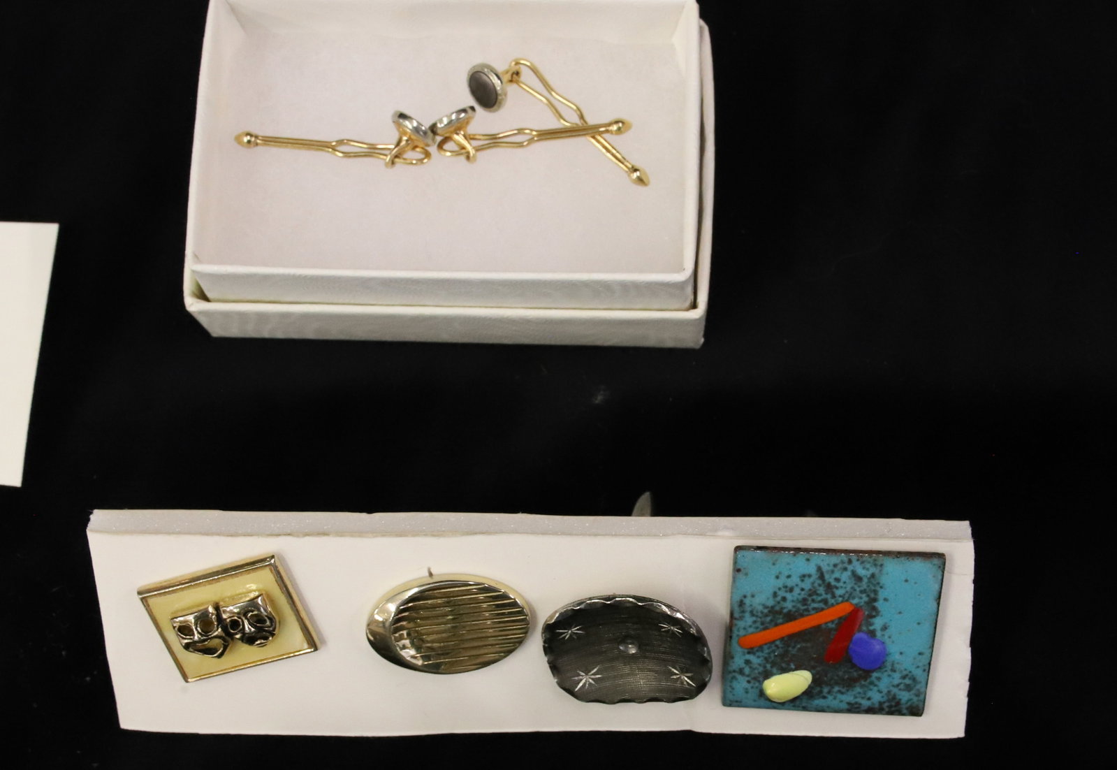 CUFFLINK SETS LOT - 5