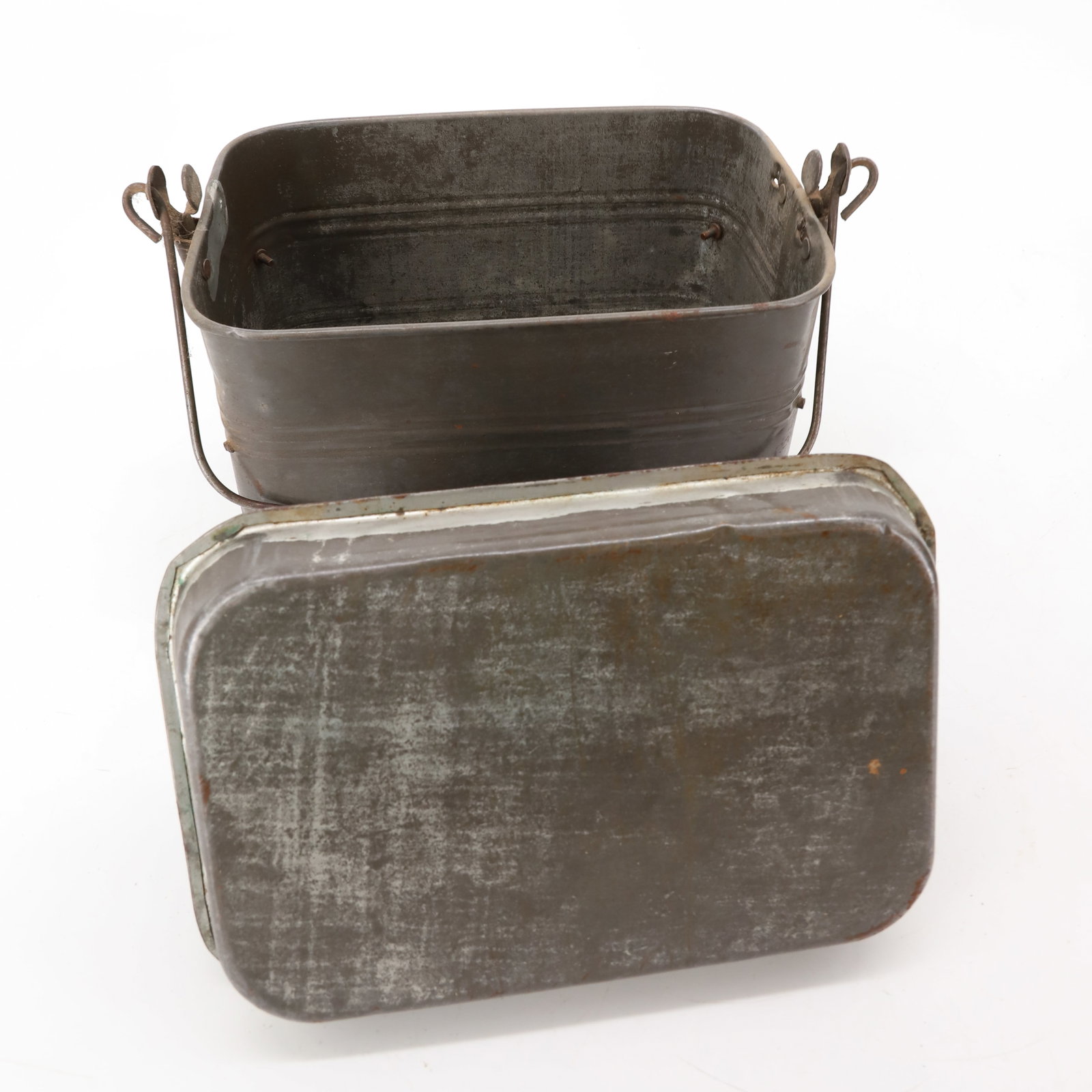 (2) TIN LUNCH PAILS - 3