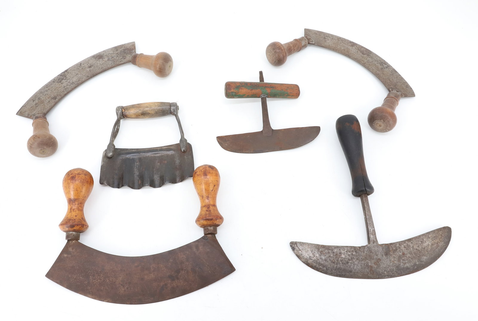 LOT OF ANTIQUE FOOD CHOPPERS (1 of 3)