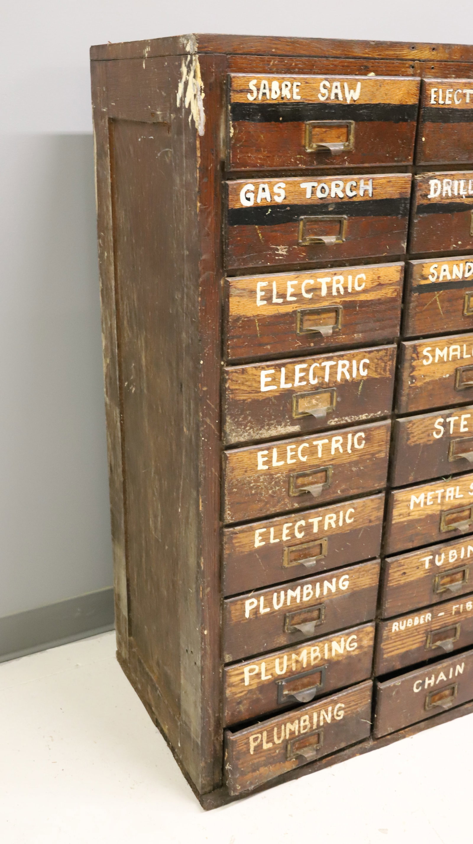 OAK MULTI-DRAWER CABINET - 3
