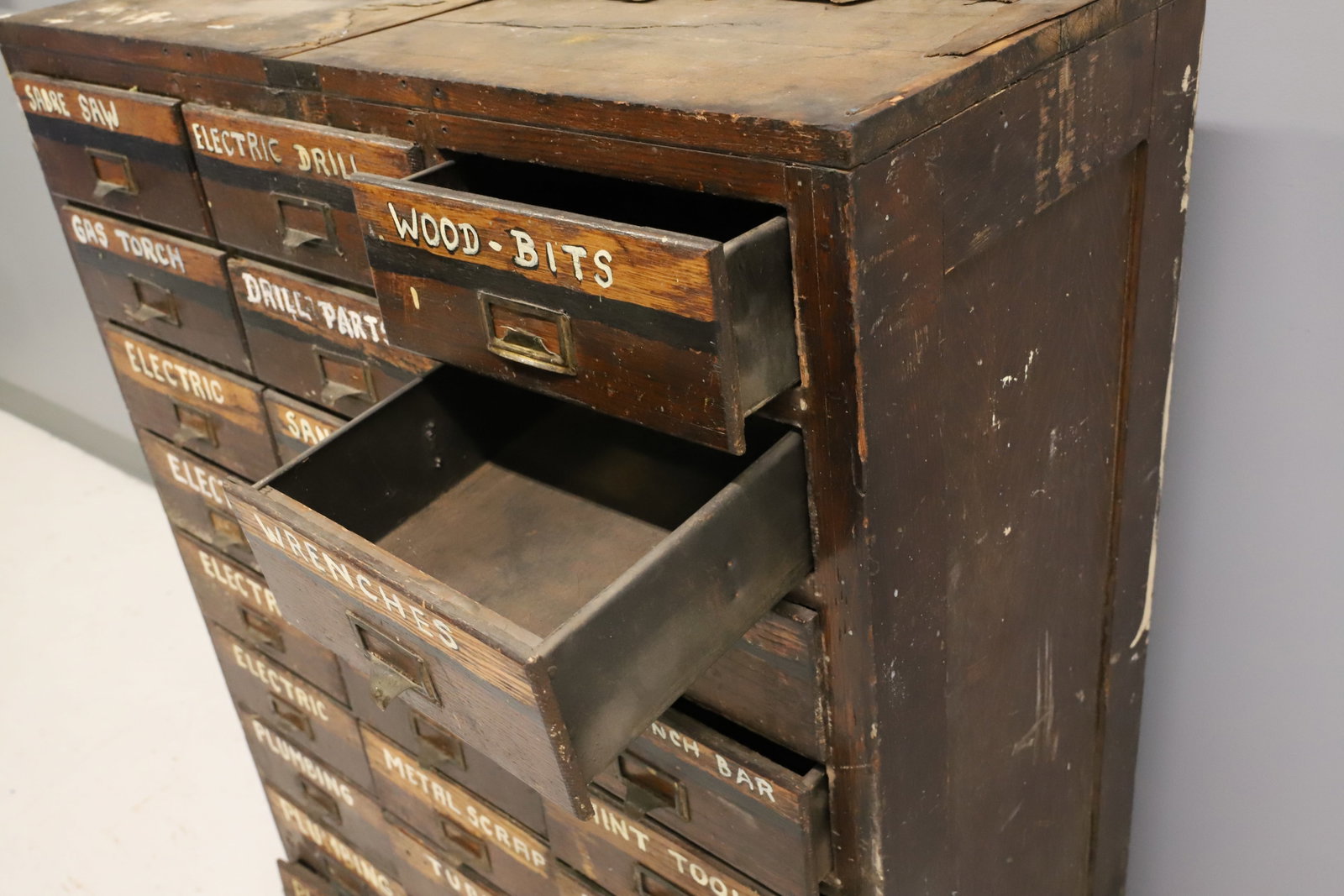 OAK MULTI-DRAWER CABINET - 5