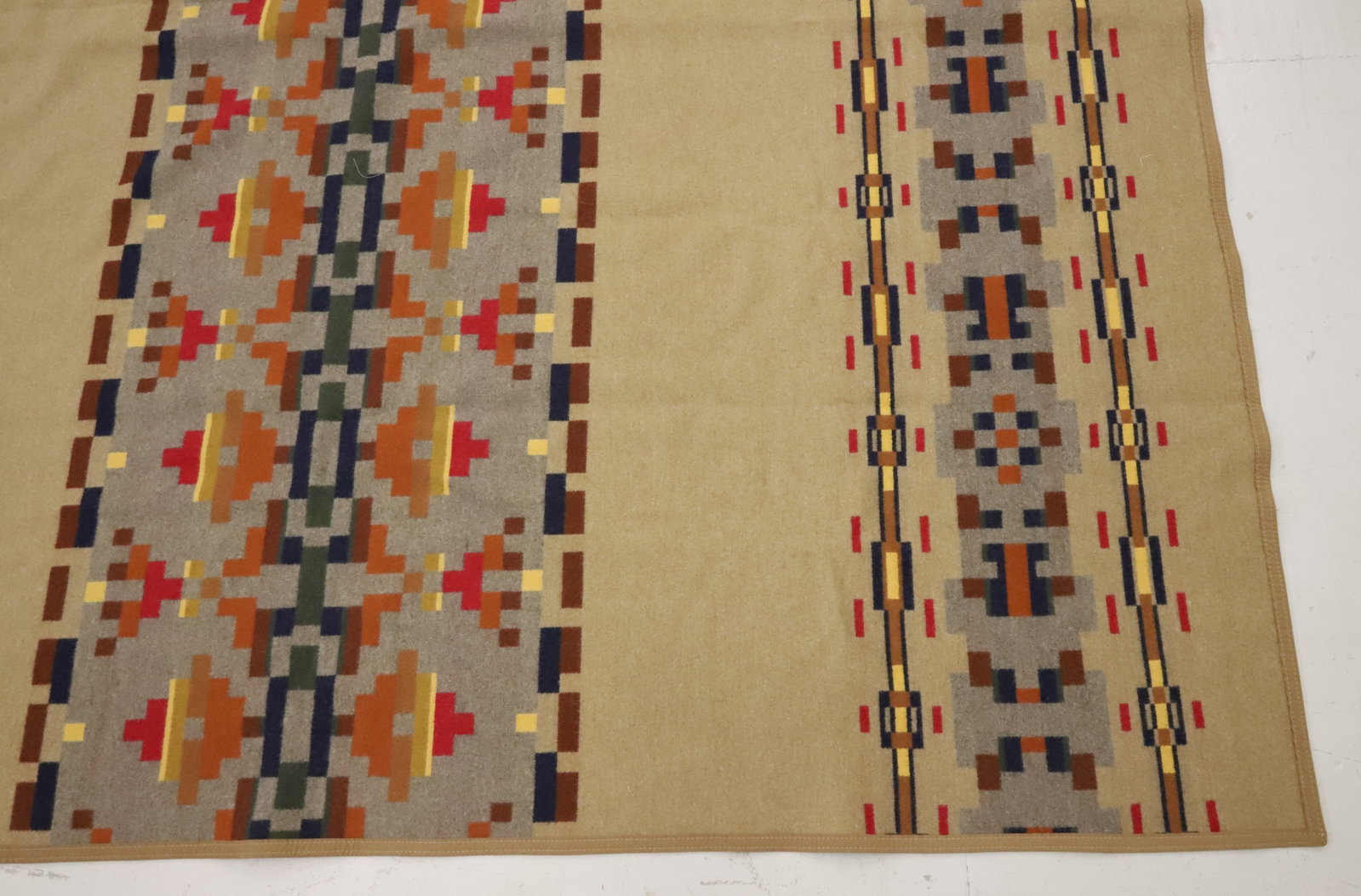PENDLETON HOME COLLECTION WOOL BLANKET - 4