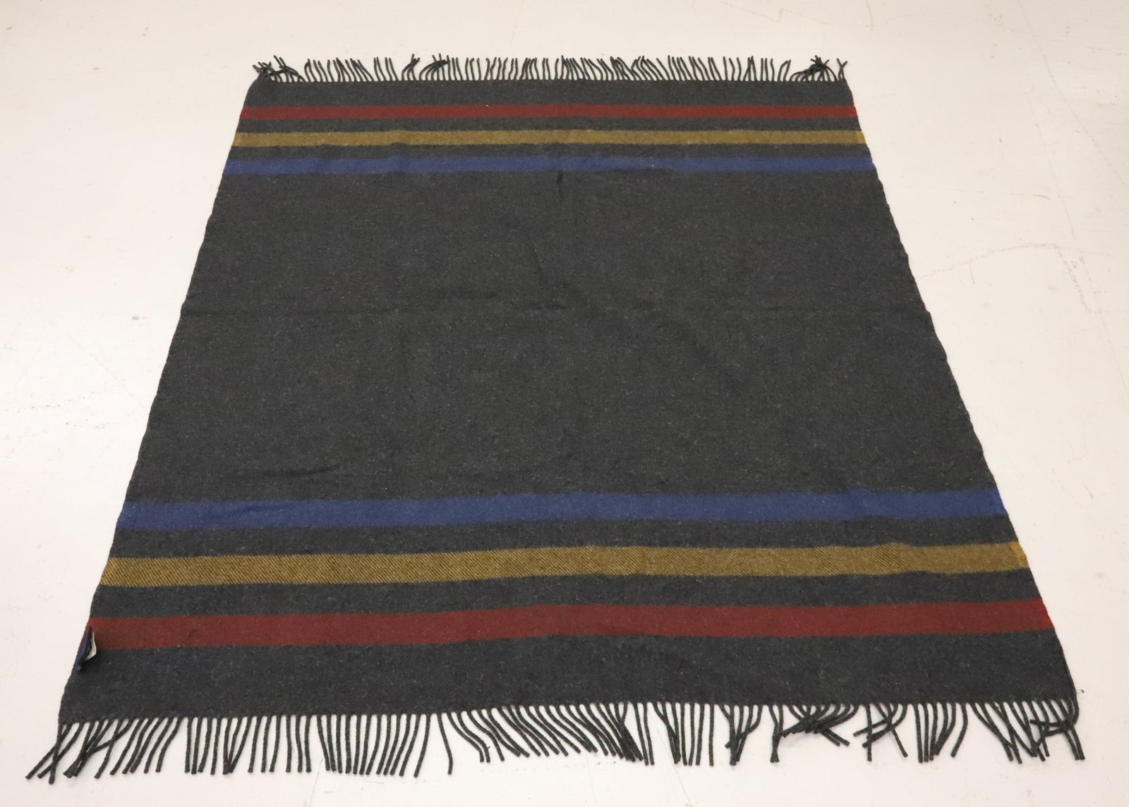 (2) PENDLETON HOME COLLECTION WOOL BLANKETS - 3