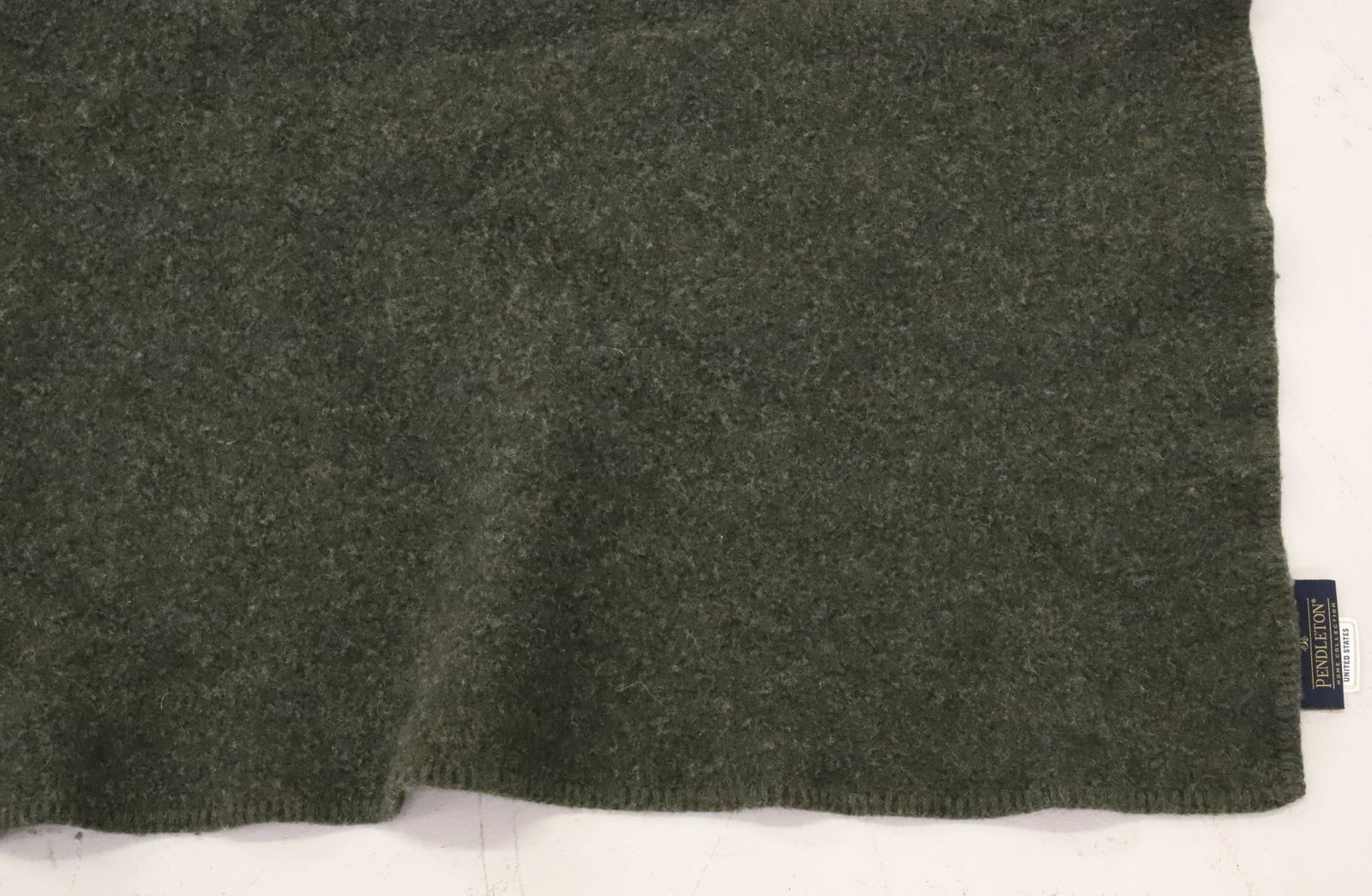 (2) PENDLETON HOME COLLECTION WOOL BLANKETS - 6