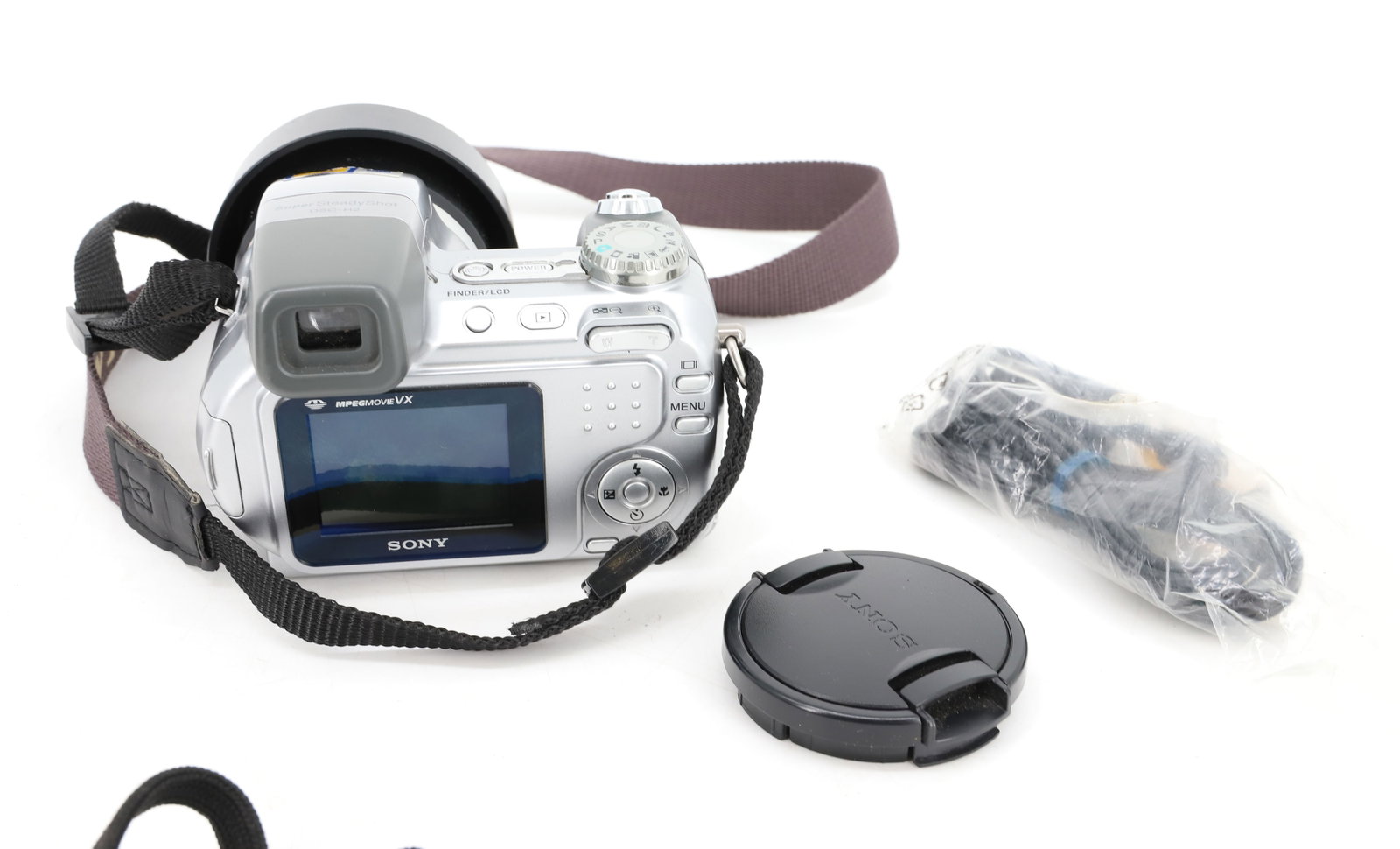 DIGITAL CAMERA LOT - 3