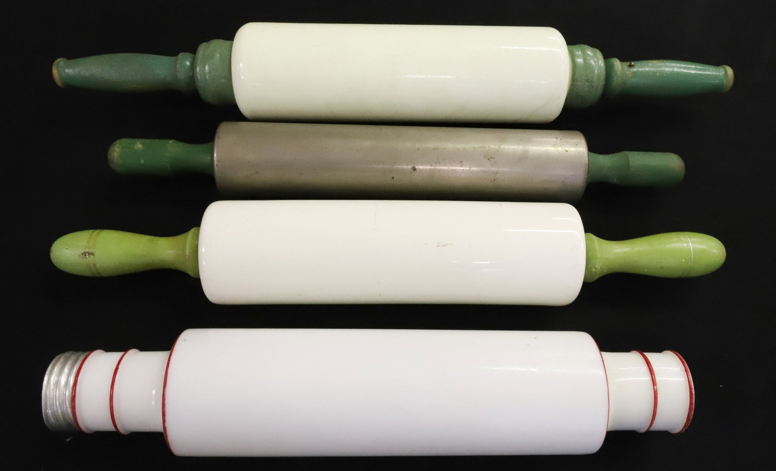 (4) VINTAGE ROLLING PINS (1 of 5)