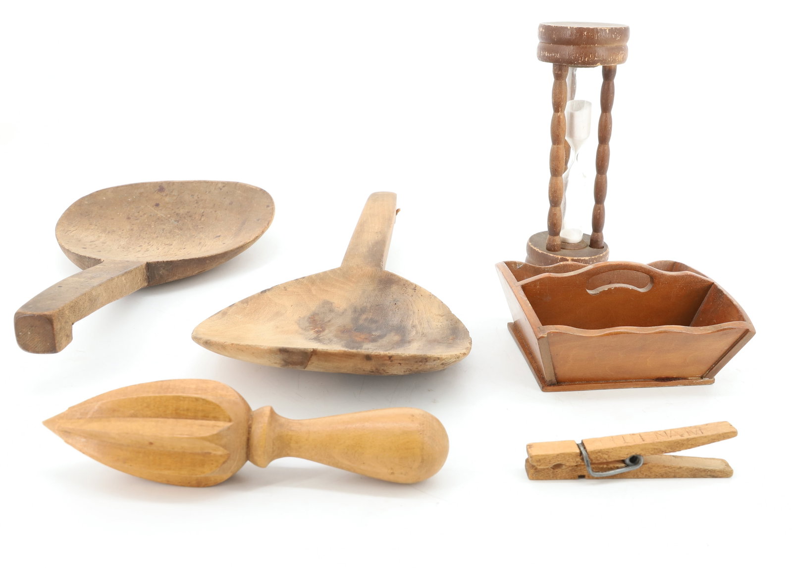 LOT OF COUNTRY WOODENWARE (1 of 5)