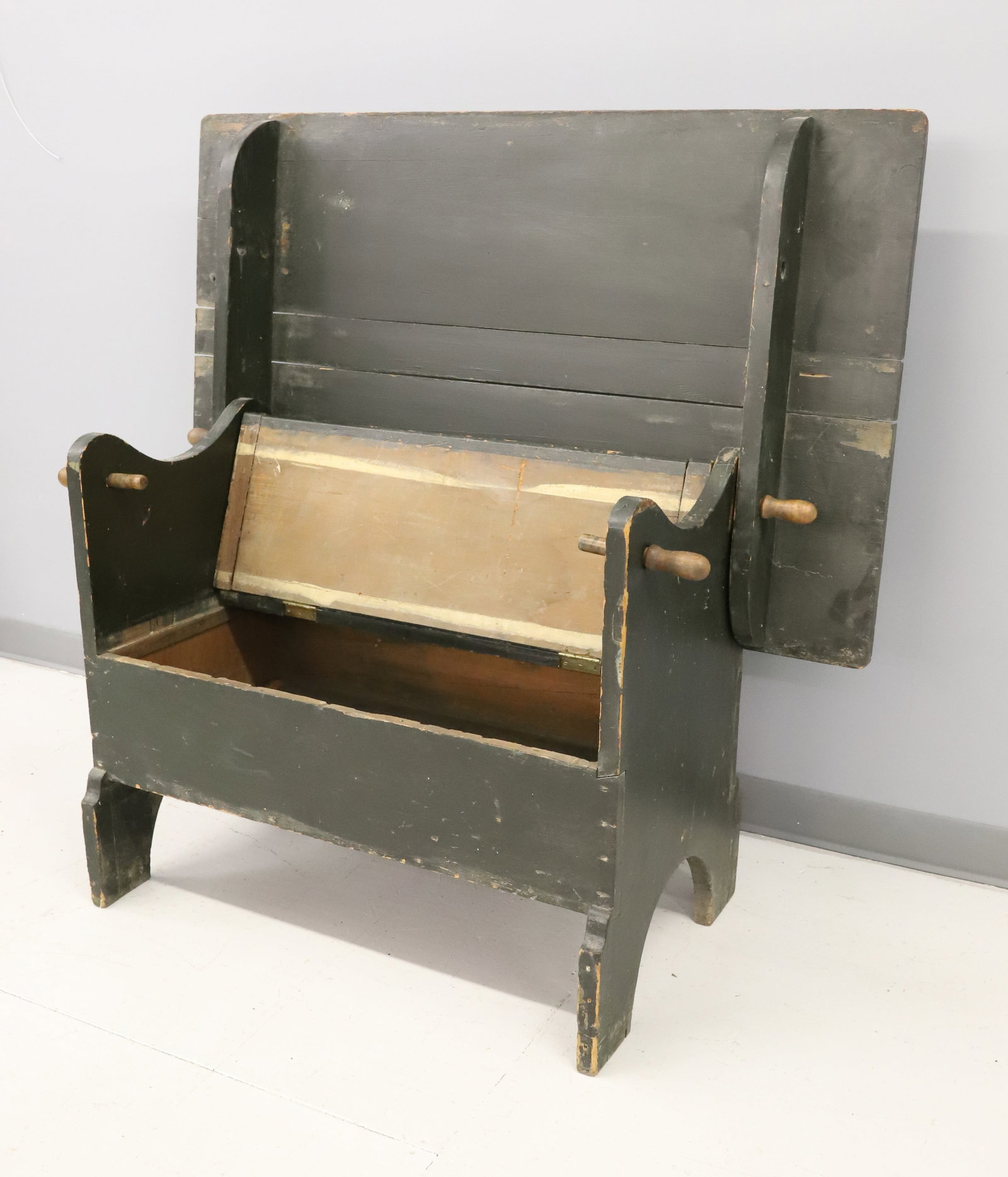 PAINTED HUTCH TABLE - 4