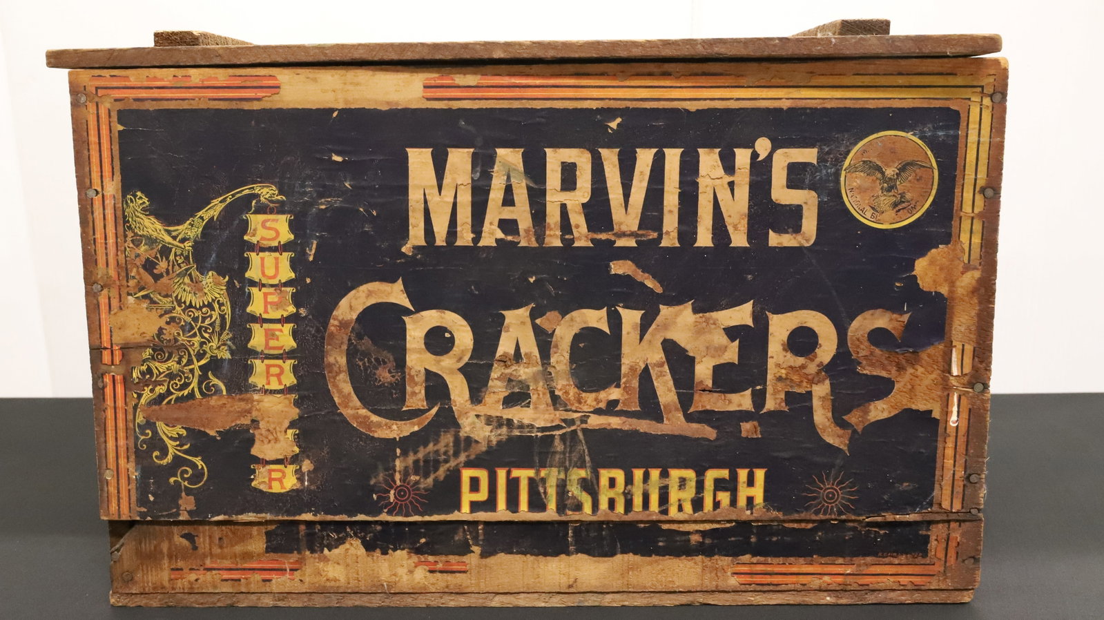 "MARVIN'S CRACKERS" ADVERTISING CRATE (1 of 7)
