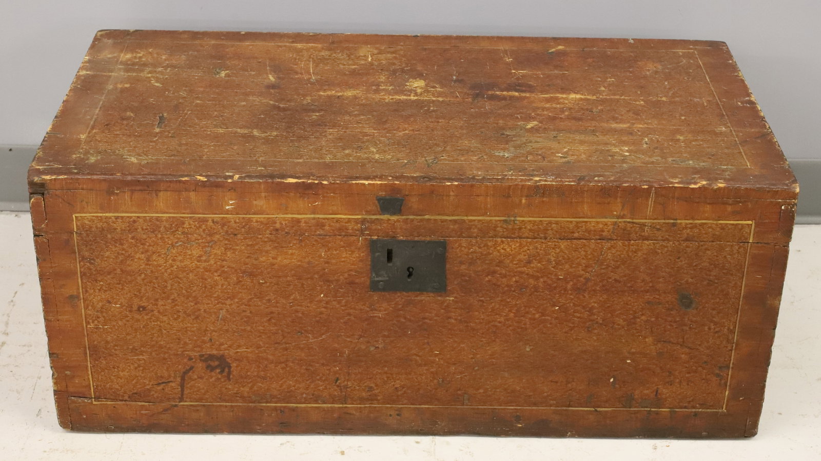PAINT DECORATED WOODEN BOX (1 of 7)