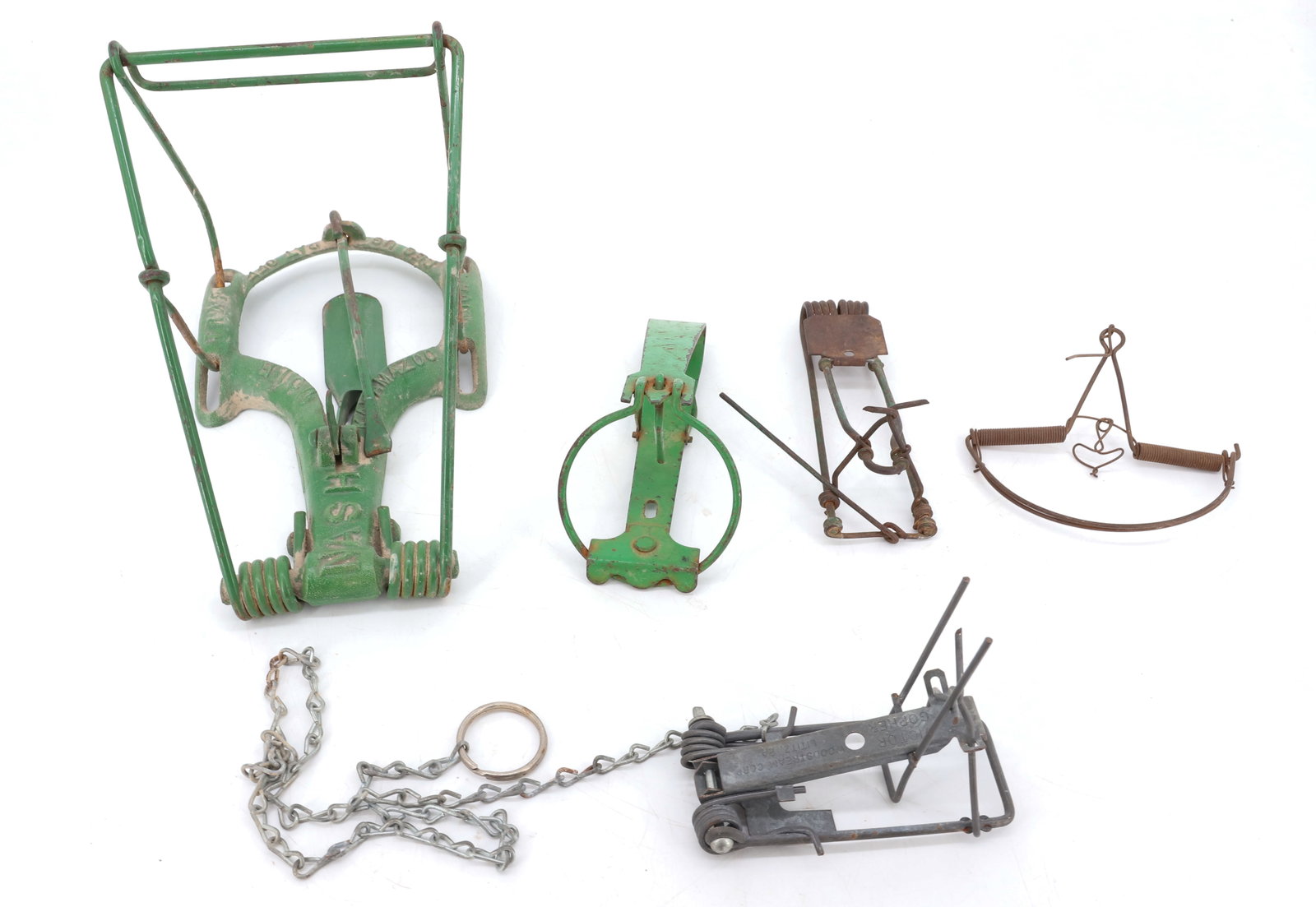 LOT OF VINTAGE ANIMAL TRAPS (1 of 4)