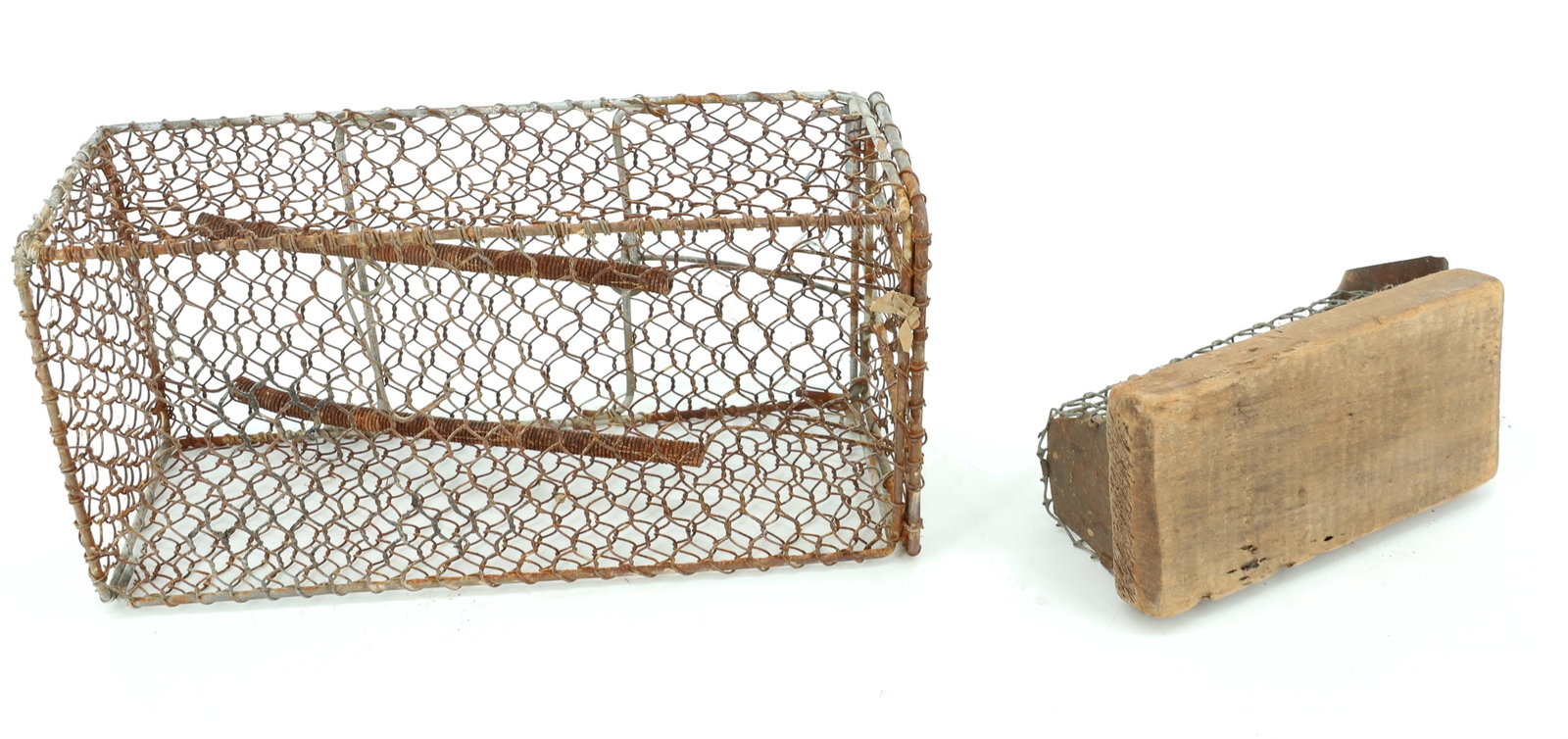 (2) WIRE MOUSE TRAPS - 3