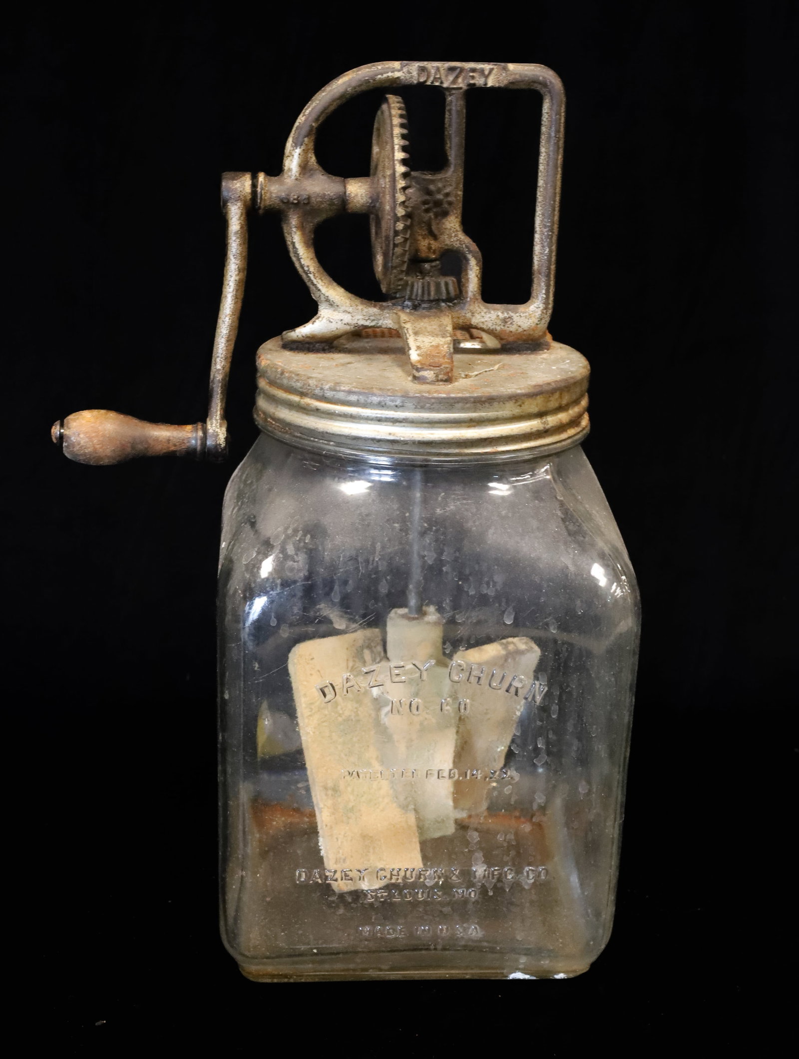 "DAZEY" NO. 60 GLASS BUTTER CHURN (1 of 5)
