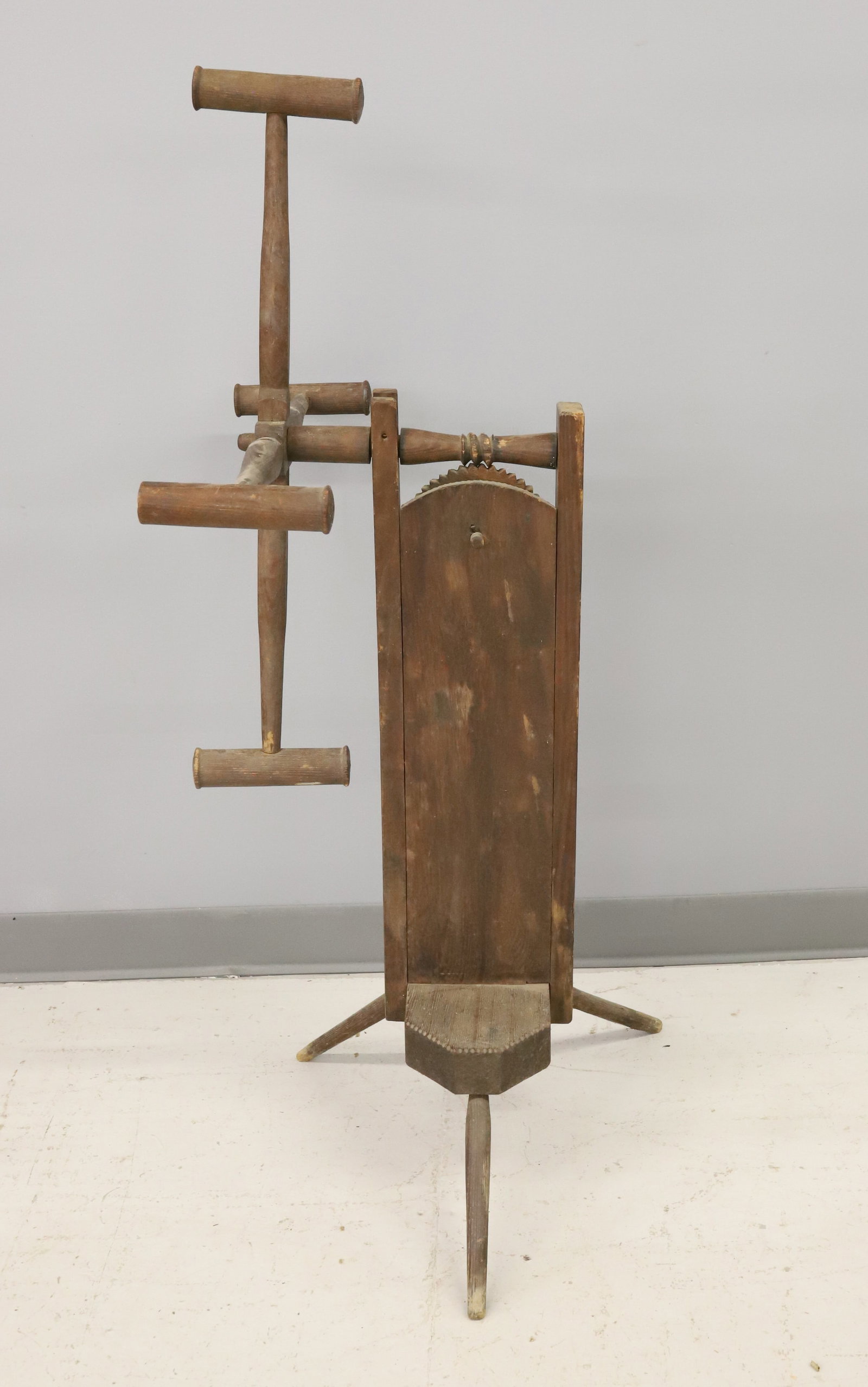 19TH C. WOODEN YARN WINDER (1 of 5)