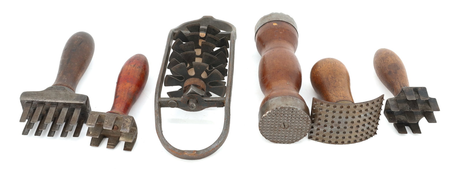 LOT OF ANTIQUE KITCHEN TOOLS (1 of 6)