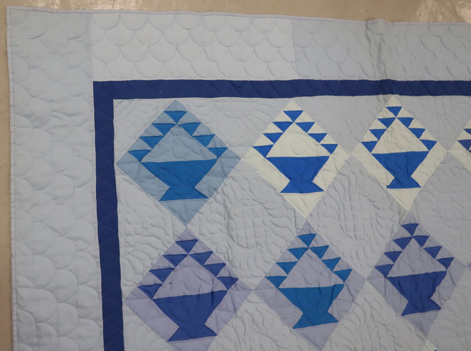 LARGE BASKET QUILT - 3