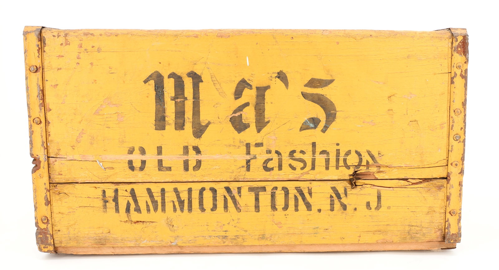 HAMMONTON, NJ ROOT BEER ADVERTISING CRATE: YELLOW WOODEN CRATE. STENCIL "MA'S OLD FASHION, HAMMONTON, N.J." 8 1/2" X 16 1/4" X 10 1/4". PLEASE READ CAREFULLY - ITEMS MUST BE PAID FOR THROUGH LIVE AUCTIONEERS OR WITH CASH OR CHECK IN PERSON -