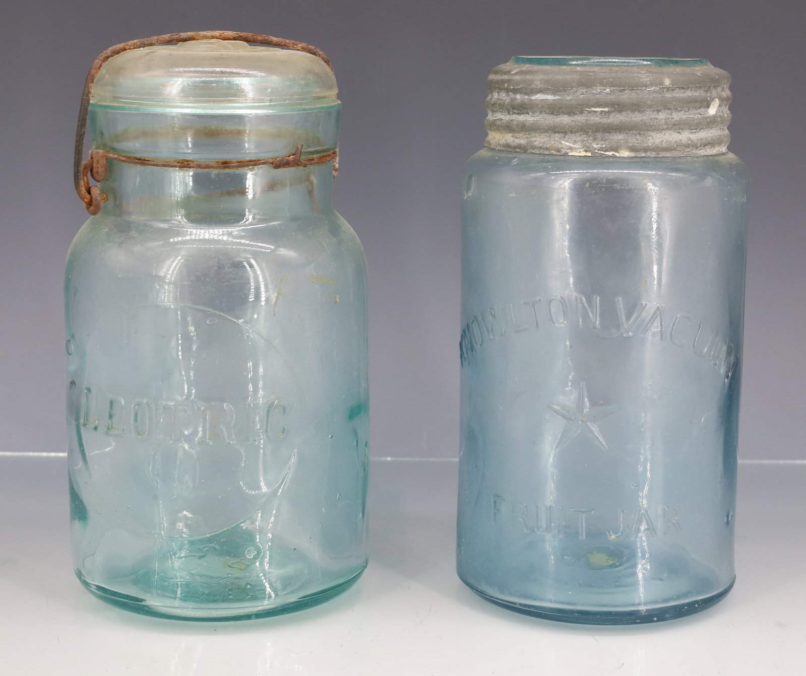 LEOTRIC AND "KNOWLTON VACUUM" FRUIT JARS (1 of 5)