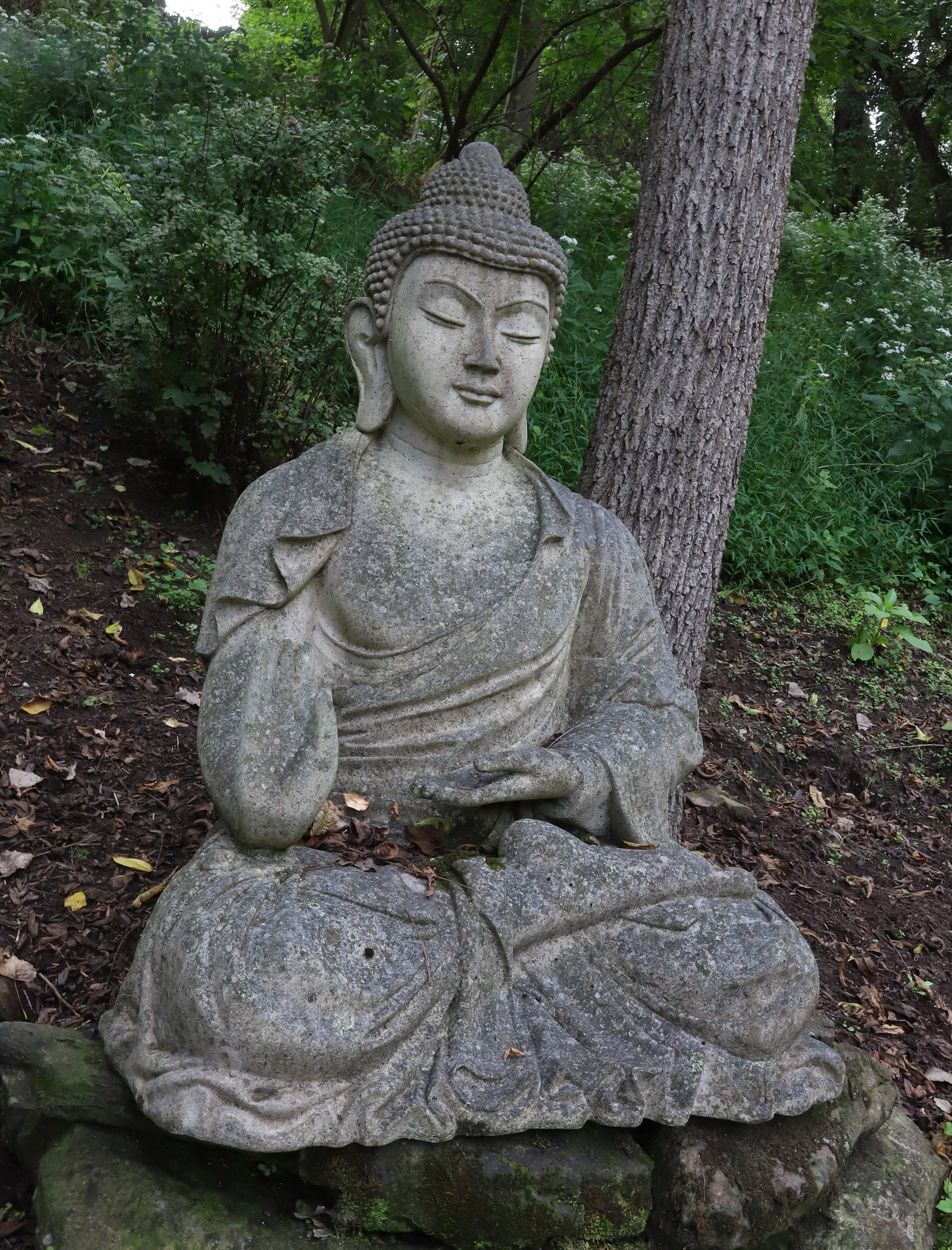 LARGE COMPOSITION STATUE - 2