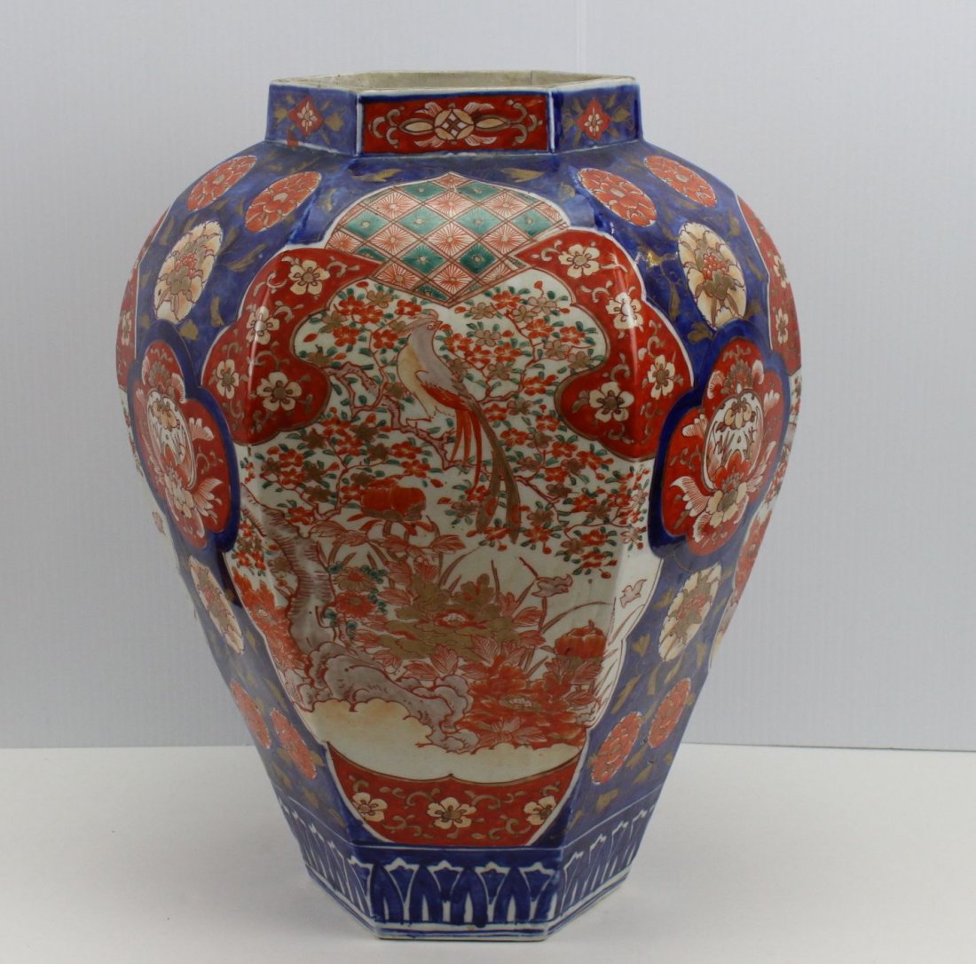 IMARI HEXAGONAL VASEÂ : LARGE IMARI HEXAGONAL VASEÂ 17"