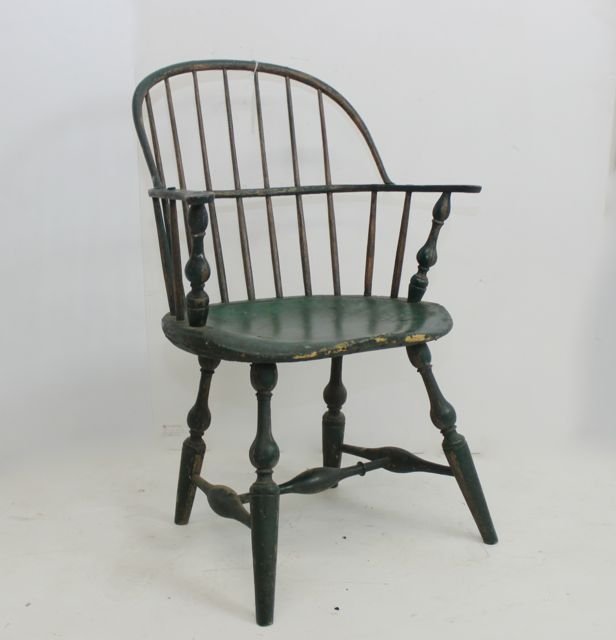 SACK-BACK WINDSOR ARM CHAIR: 18TH CENTURY WINDSOR CHAIR - EARLY GREEN PAINT 35"