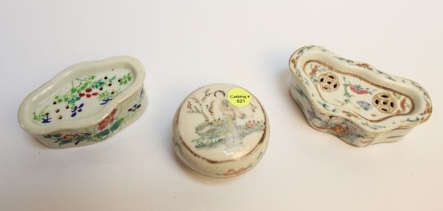 LOT OF EXPORT: LOT OF DRESSER / INCENSE BOXES WITH LIDS - WITH WAX SEALS AND SIGNATURES ON BASE
