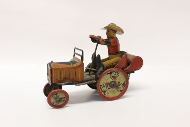 MARX WIND-UP CAR (1 of 3)