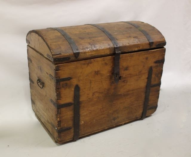 PINE DOME TOP TRUNK (1 of 5)