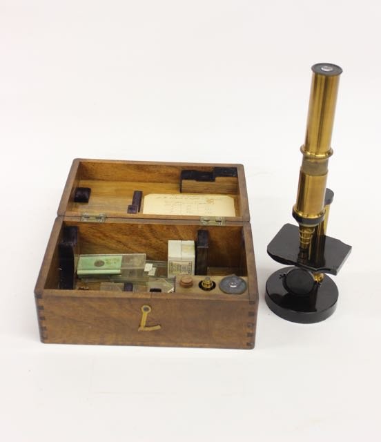 1920'S MICROSCOPE (1 of 5)