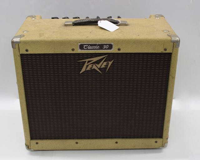 PEAVEY AMP