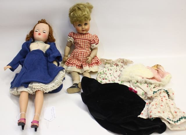 LOT OF MADAME ALEXANDER DOLLS (1 of 5)