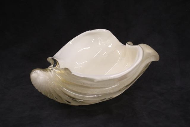 ART GLASS SHELL DESIGN BOWL (1 of 3)