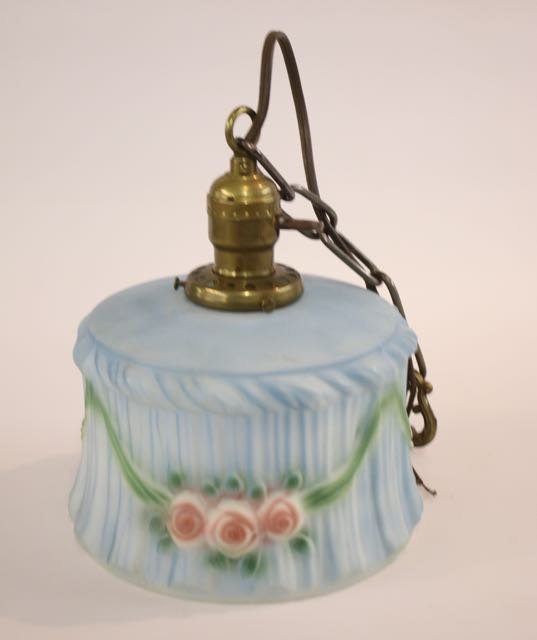 HANGING LIGHT (1 of 4)