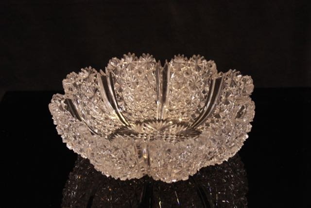 BRILLIANT RUSSIAN CUT BOWL: EIGHT RIBS, FAN AND HOBSTAR BASE Dimensions:12"X 3 3/4"