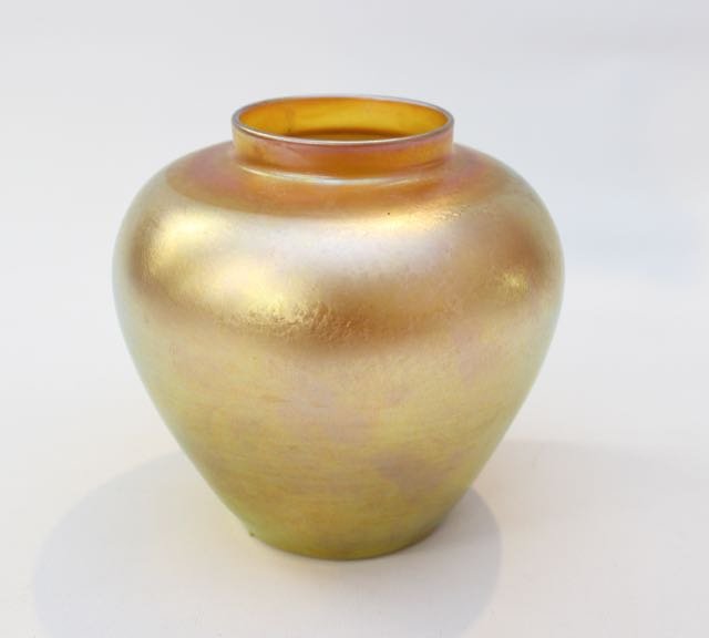 DURAND GOLD AURENE VASE (1 of 5)