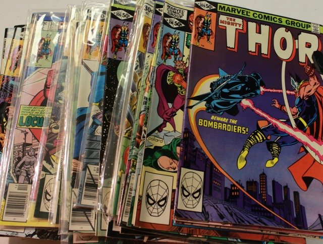 GROUP OF MARVEL COMIC BOOKS (1 of 3)