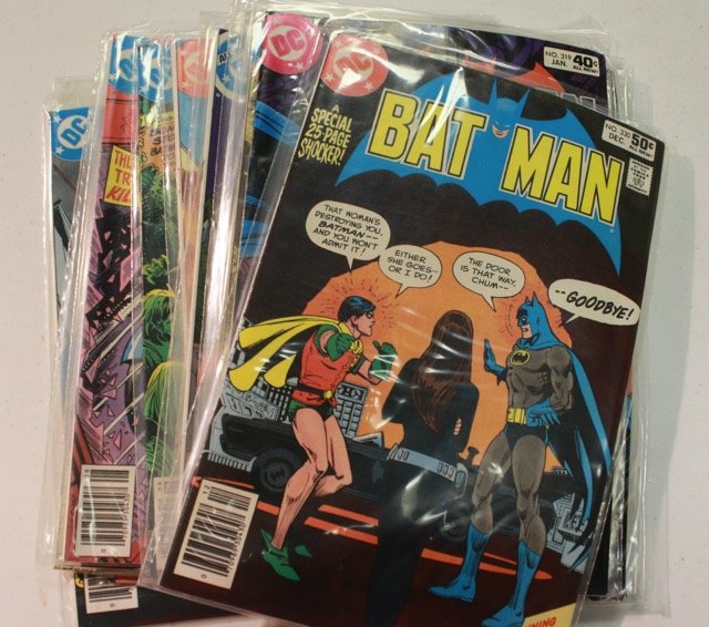 DC COMIC BOOK GROUP (1 of 2)